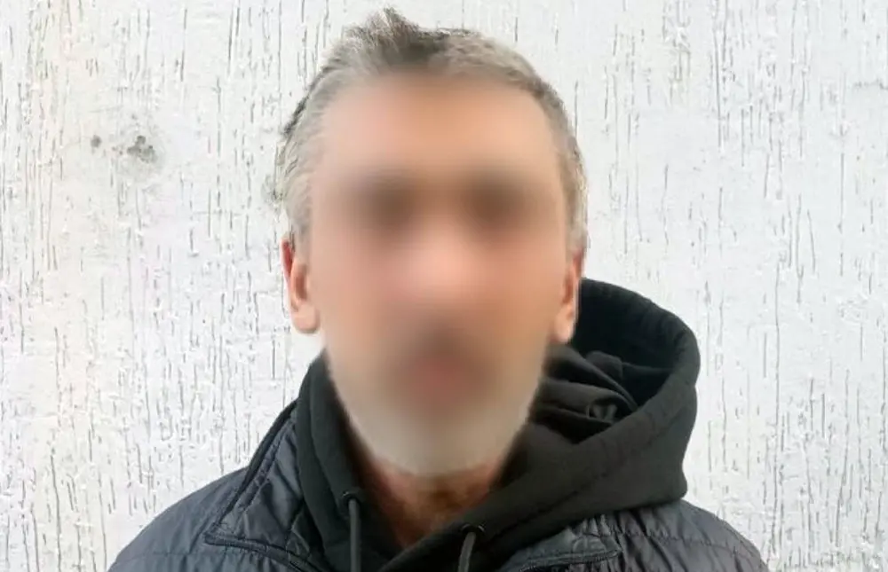 На Харківщині суд відправив на довічне ґвалтівника двох рідних доньок