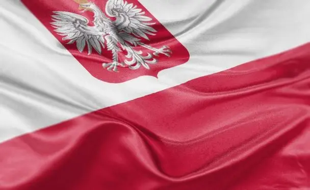 У Польщі змінять гімн і герб: яка причина
