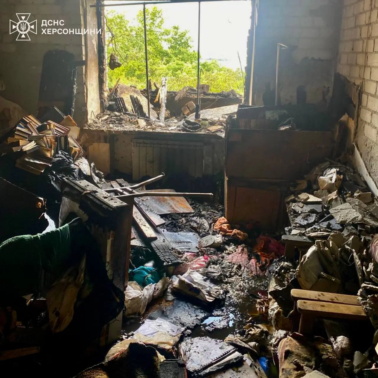 У Херсоні внаслідок російської атаки у багатоповерхівці загинув чоловік