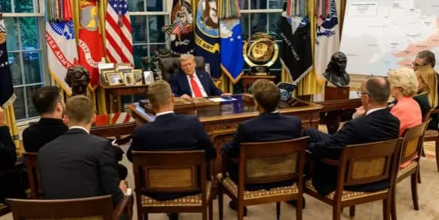 Трамп каже, що європейські лідери називають його "президентом Європи"