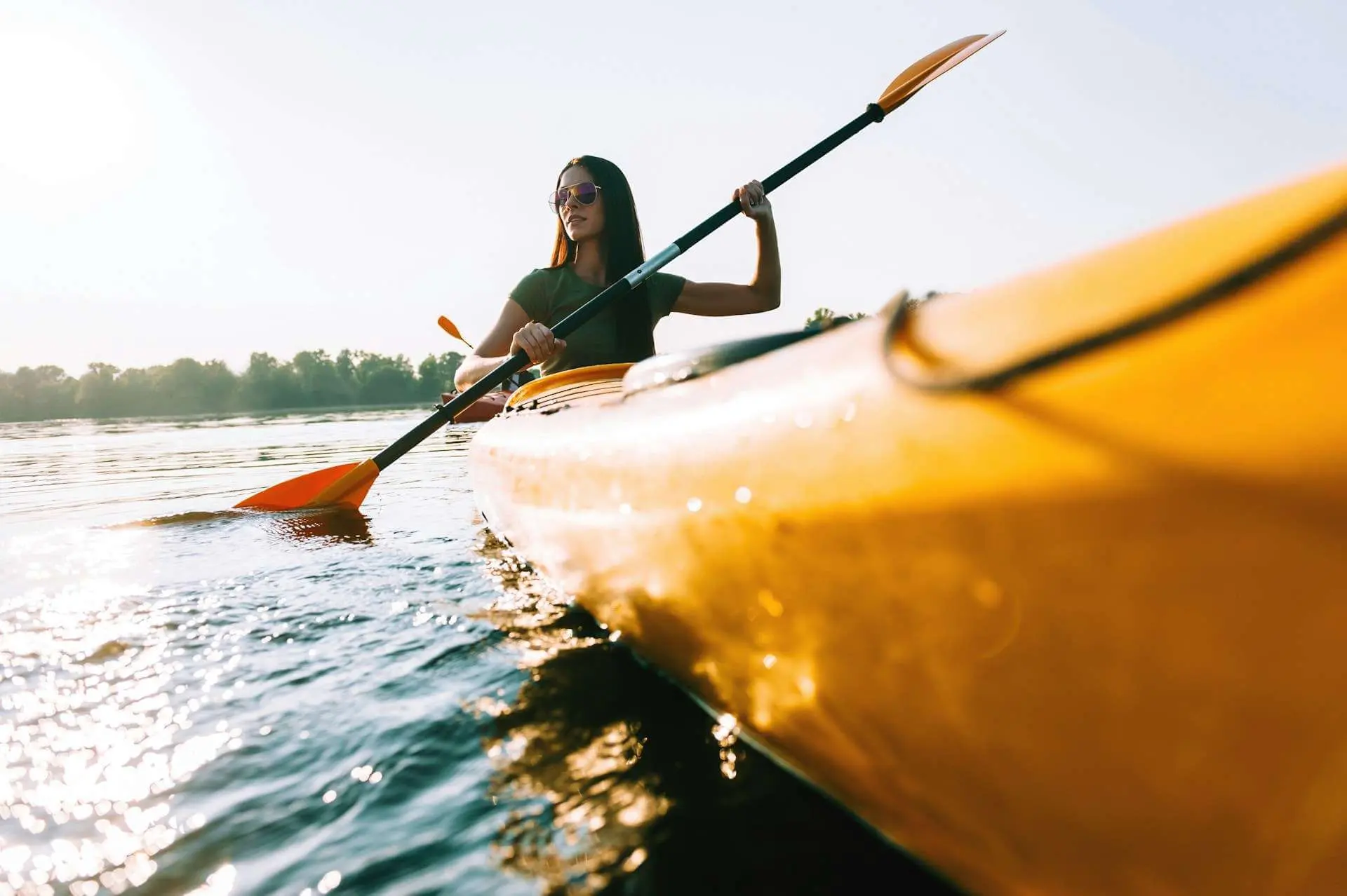 SUP-борди та каяки у Дніпрі: де покататися літом