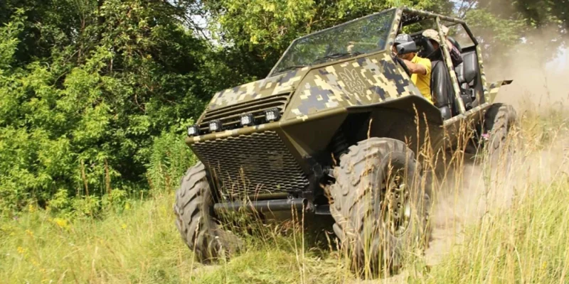 Вінниця підтримує ЗСУ: ВАЗ із міського балансу перетворять на багі для фронту