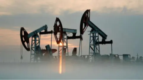 Ціни на нафту ростуть через удари Ірану та Ізраїлю