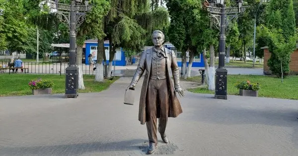 Пам’ятник Шевченку чи Шевченка: як правильно говорити