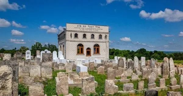 Памʼятку «Єврейський некрополь» на Хмельниччині повернули у власність громади