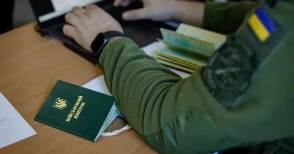 Податкова звільнила мобілізованих і ФОПів-контрактників від сплати податків: що це означає