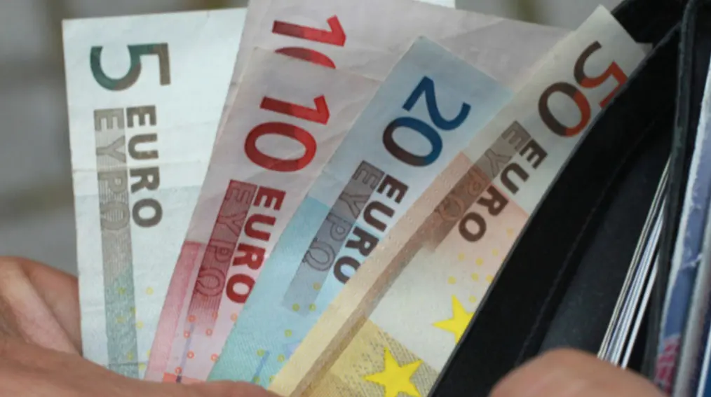 Курс валют на 5 серпня: скільки коштує долар і євро