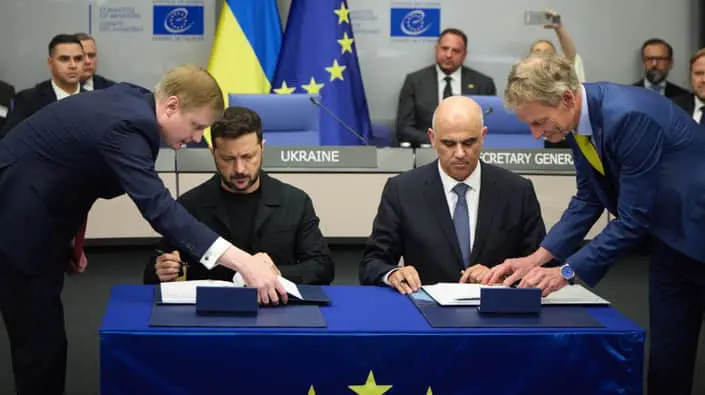 Трибунал від Гааги до Страсбурга: пояснюємо наслідки угоди, яку підписав Зеленський