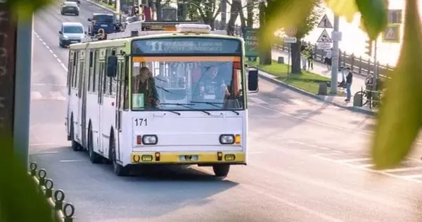 У Хмельницькому безкоштовний проїзд тролейбусами на День Незалежності