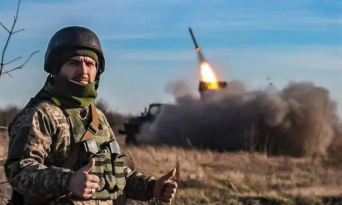 950 военных и танк. Генштаб назвал потери РФ за сутки войны с Украиной