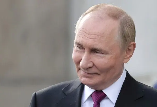 Літак Путіна приземлився на Алясці