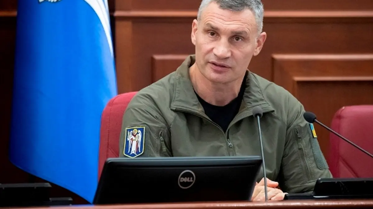 Політика не повинна переважати і спричиняти хаос в управлінні містом - Кличко на нараді у КМДА