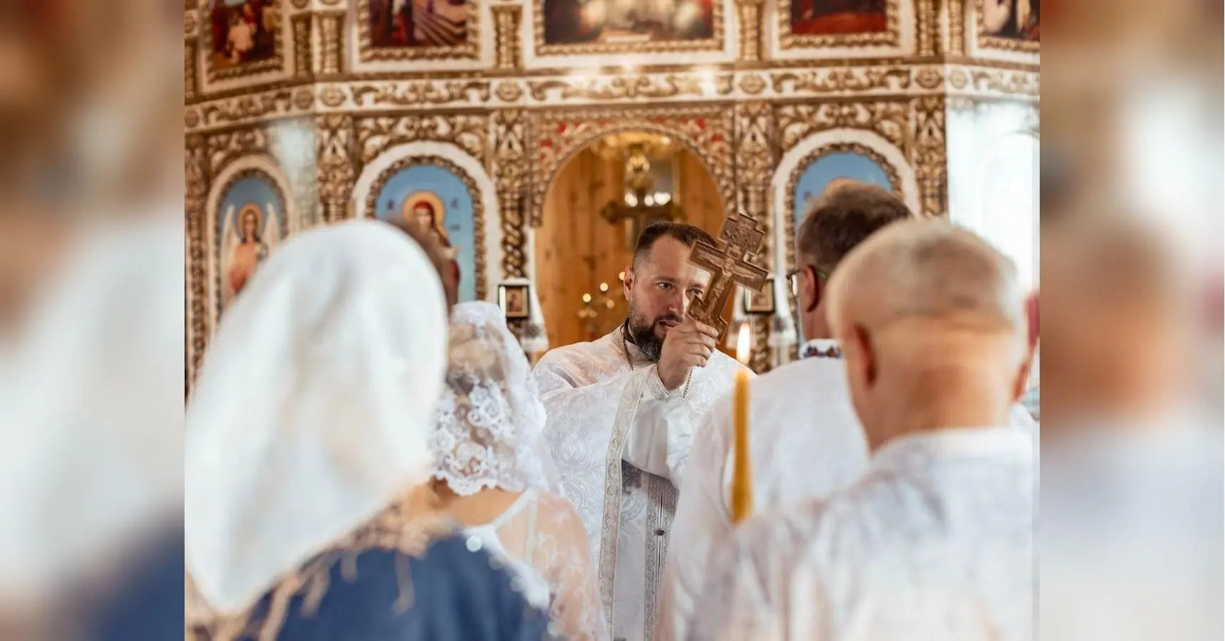 Продюсер Олександр Ягольник повінчався з коханою і показав зворушливі фото з таїнства