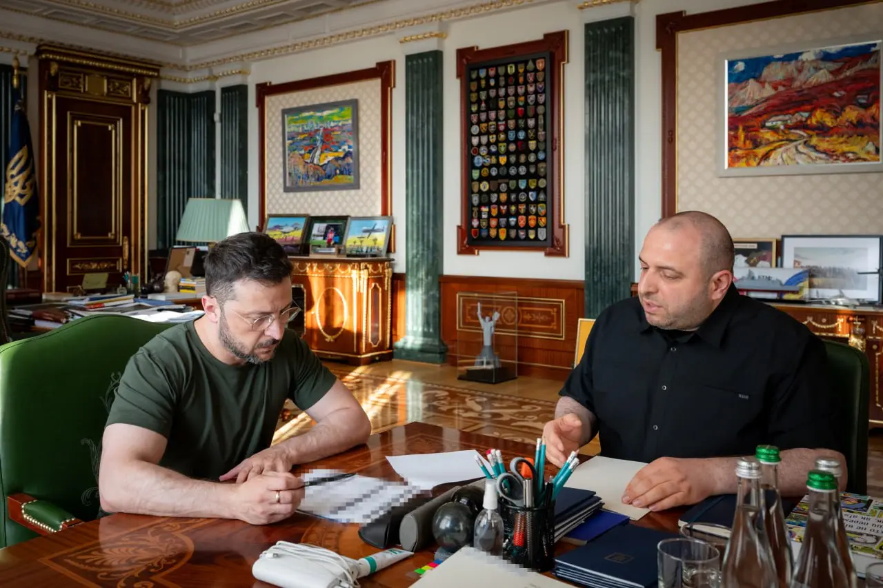 Зеленский провел совещание с Умеровым: говорили о дронах и изменениях насчет США и обороны