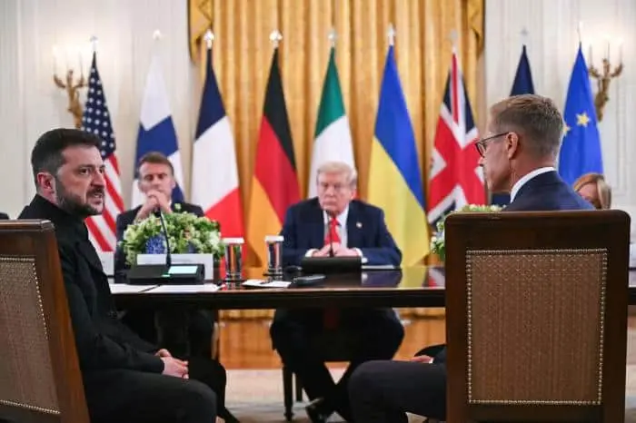 FT: США пообіцяли Європі підтримку миротворців в Україні з повітря і розвідданими