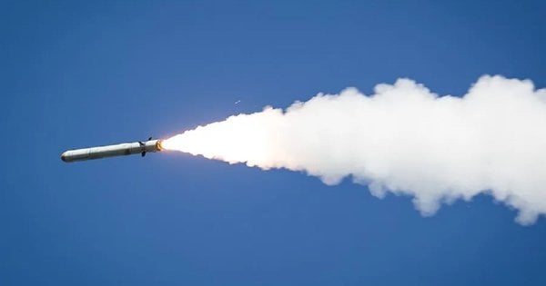 Уночі росіяни випустили по Україні 14 ракет і 250 безпілотників