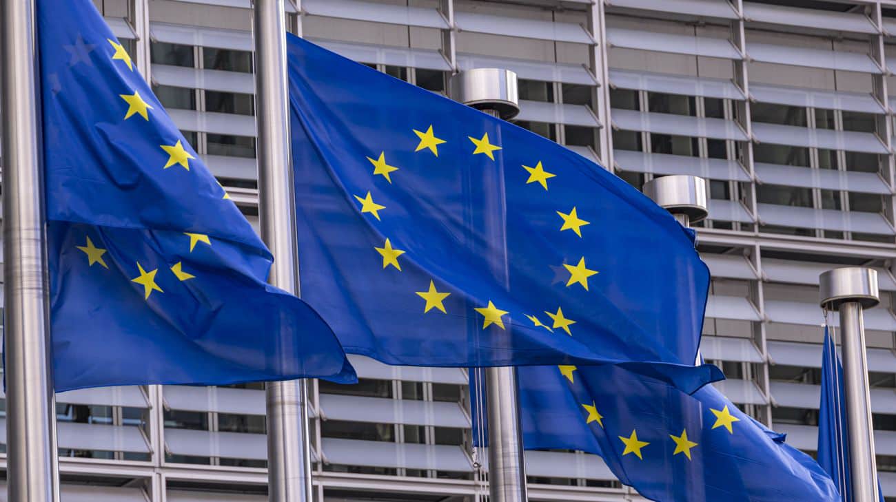 ЄС вирішив зняти економічні санкції з Сирії