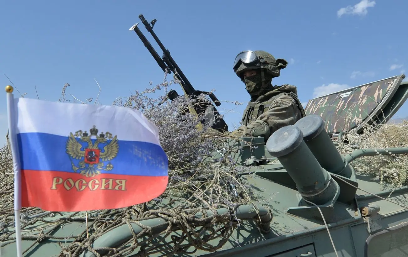 РФ відновлює радянську військову базу в Балаклаві у Криму: "АТЕШ" помітили рух