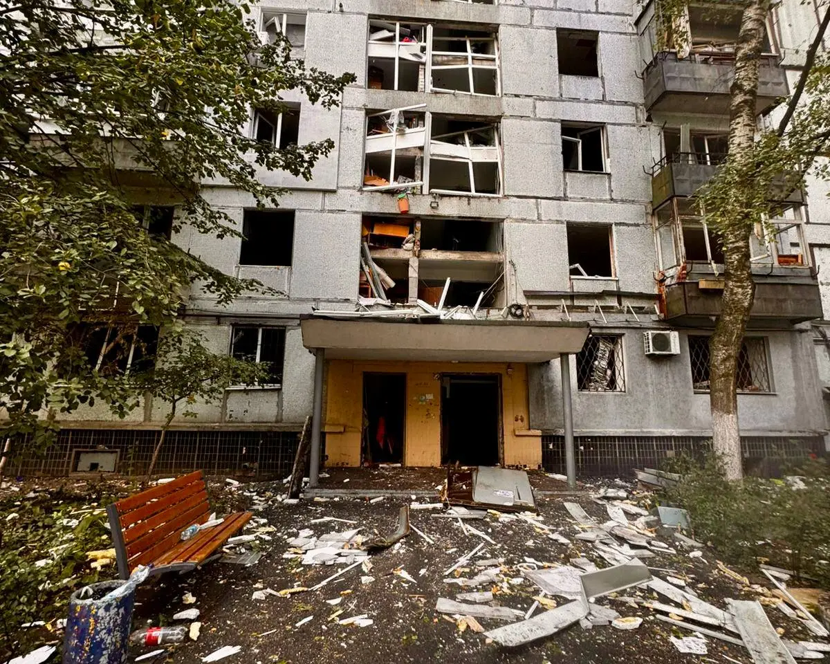 У Дніпрі внаслідок ворожої атаки пошкоджено понад 22 будинки, потрощено щонайменше 300 вікон