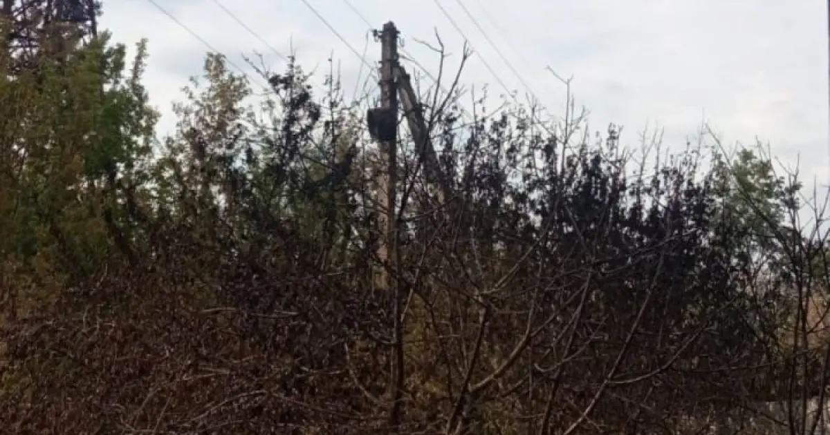 У Чугуєві загасили пожежу та повертають світло споживачам після дронової атаки