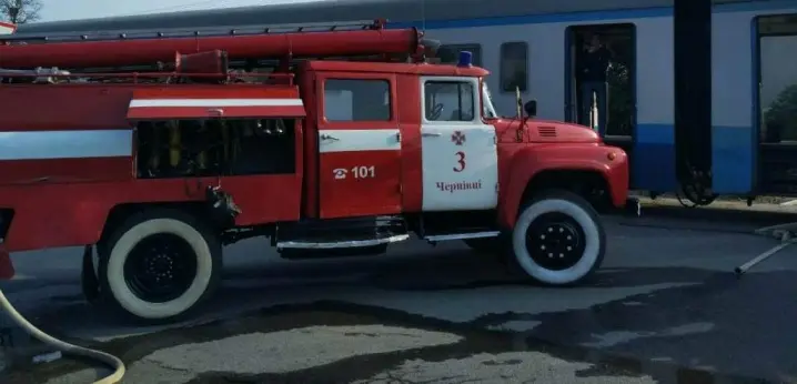 У Берегометі горіла автіака Mercedes-Benz