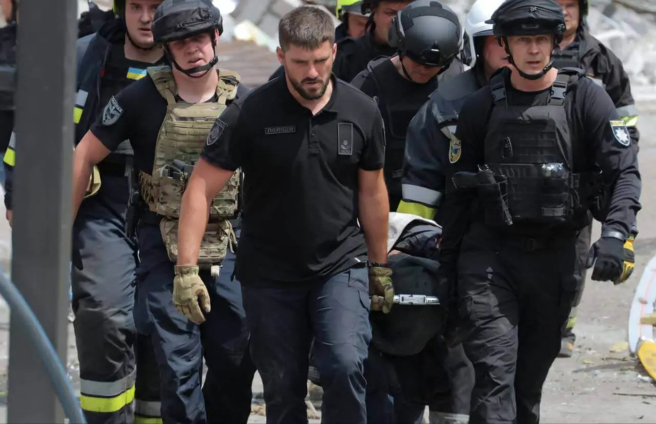 Кількість жертв ракетної атаки у Дніпрі зросла до 20