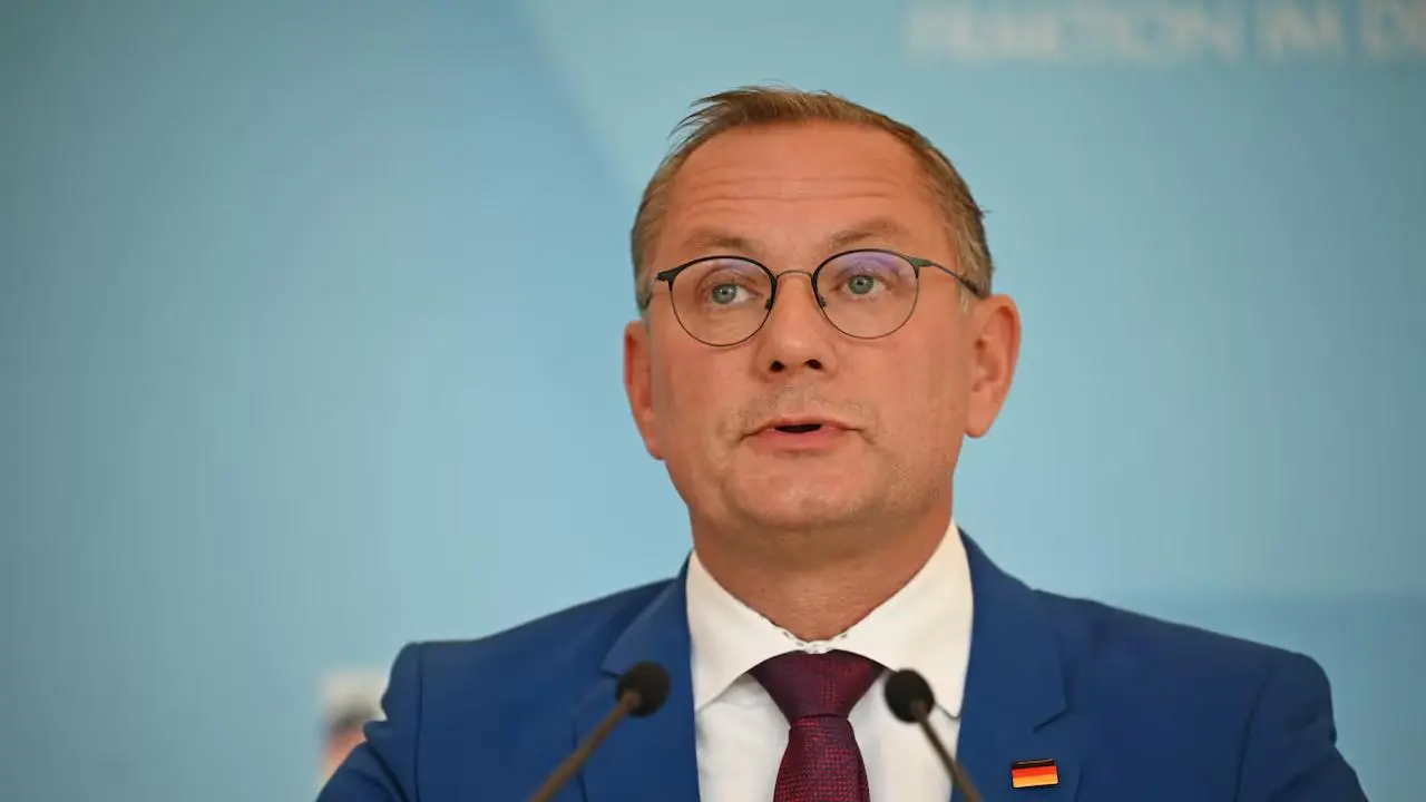 Німецькі ультраправі поклали на Україну відповідальність за посилення обстрілів РФ