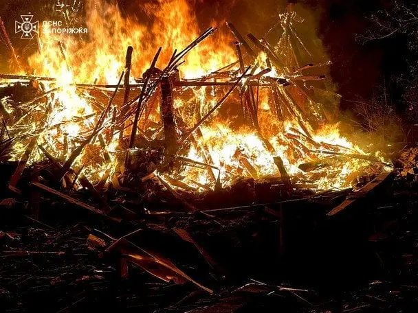 Внаслідок нічної атаки на Запоріжжя загинула одна людина — ОВА