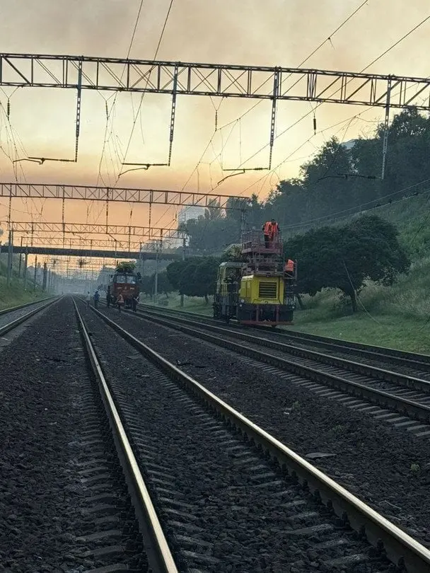 "Укрзалізниця": у Києві через атаку РФ пошкоджено залізничну інфраструктуру
