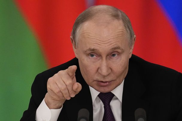 Трамп суттєво скоротив термін ультиматуму Путіну: в Кремлі відреагували