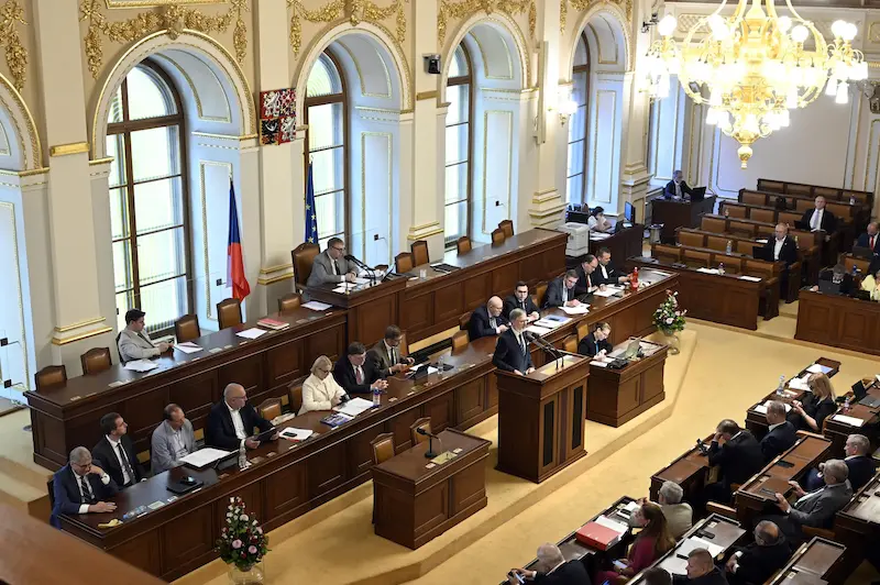 Уряд Чехії пережив вотум недовіри після біткоїн-скандалу
