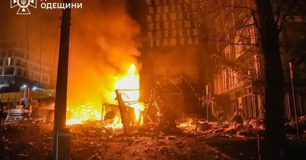 Унаслідок нічної російської атаки на Одесу загинула людина