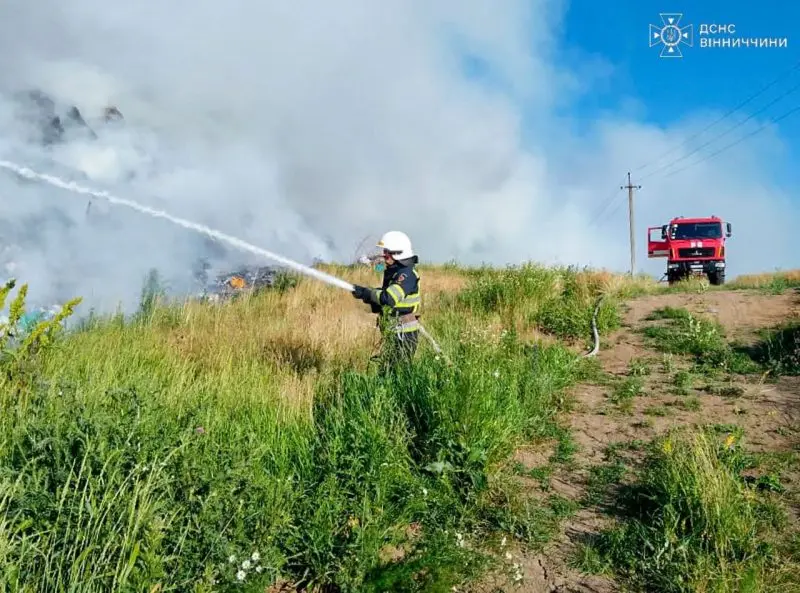 На Вінниччині за добу вигоріли 2 гектари території