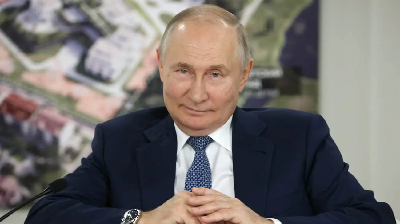 Путін виправдав удари по житлових кварталах України: "Це удари по об&#700;єктах ОПК"