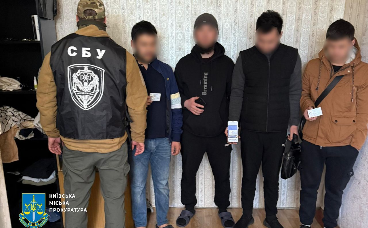 Три тисячі доларів платили іноземці за фіктивний шлюб з українками: у Києві викрили схему