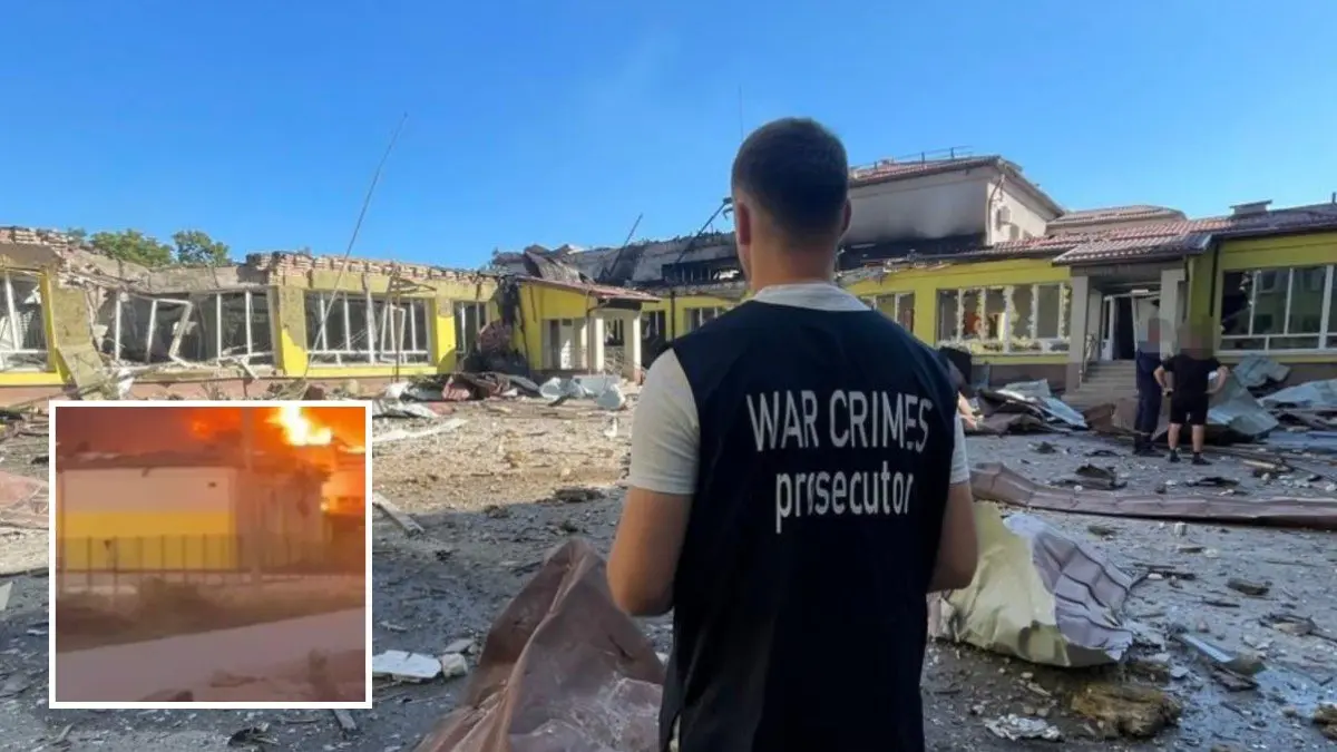 Ворог вдарив дронами по Синельниківському району, зайнявся ліцей