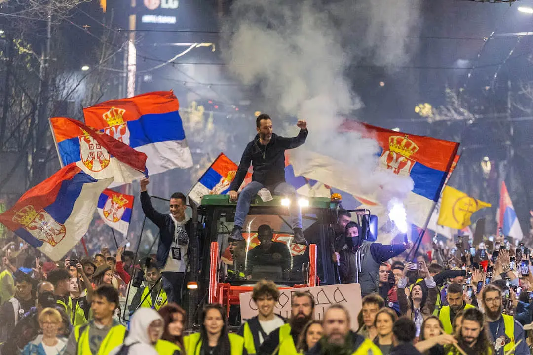 Поліція Сербії здійснила арешти під час останніх протестів у країні