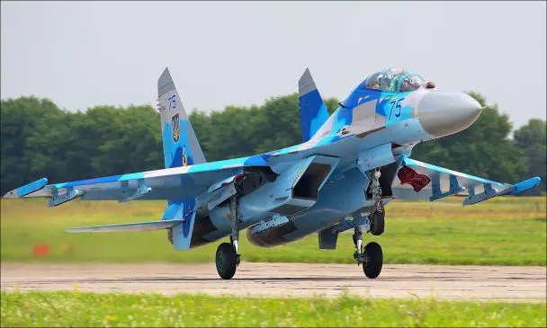 Український винищувач Су-27 опинився в небі Румунії: реакція Бухареста (відео)