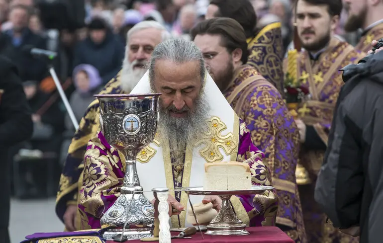 Митрополит УПЦ МП Онуфрій відреагував на позбавлення його українського громадянства