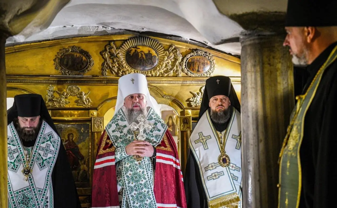Вперше митрополит Епіфаній звершив молебень у Ближніх печерах Києво-Печерської лаври. ФОТО