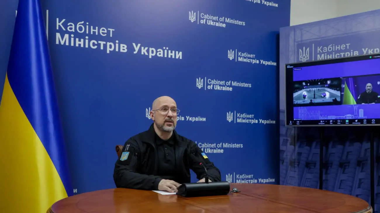 Шмигаль показав заяву про відставку