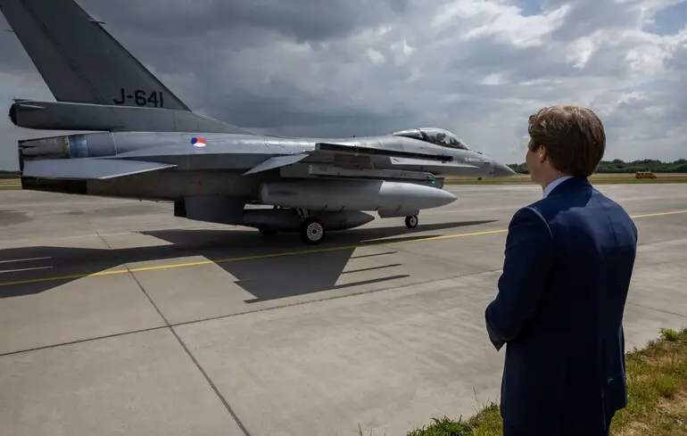 Нідерланди відправили Україні останні обіцяні винищувачі F-16
