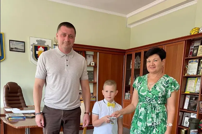 Юний житель Вінниччини зібрав 15 тисяч гривень на підтримку ЗСУ