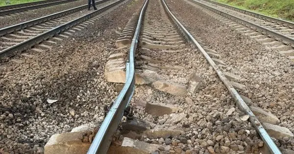 Росіяни масовано атакували дронами та ракетами Київ, є постраждалі