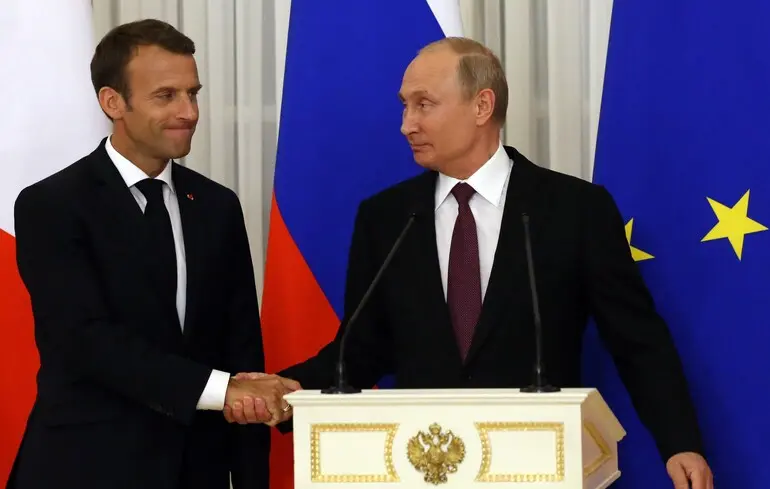 Макрон не вірить, що Путін може бути посередником у конфлікті на Близькому Сході 