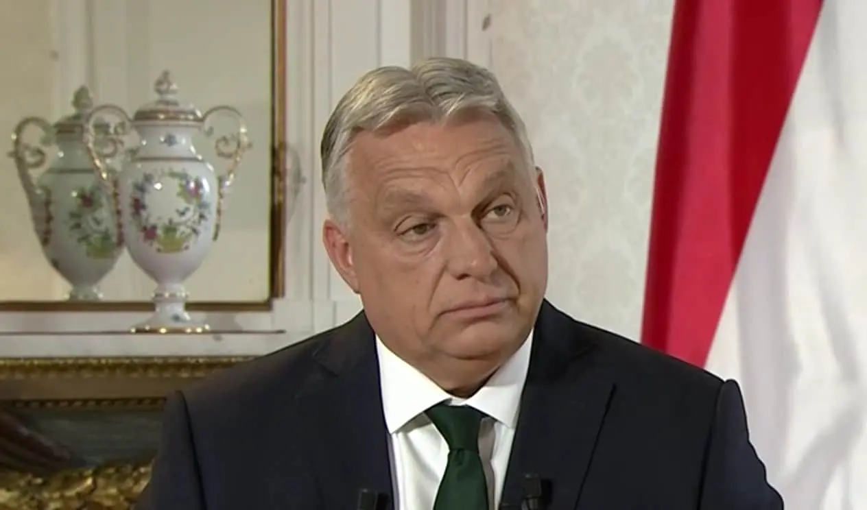 Орбан переконує, що Україна "не може" вступити до ЄС, тому що її "не можна" брати у НАТО