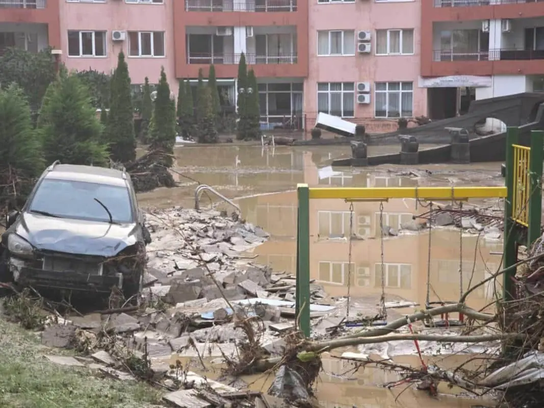 Негода на болгарському курорті: троє загиблих