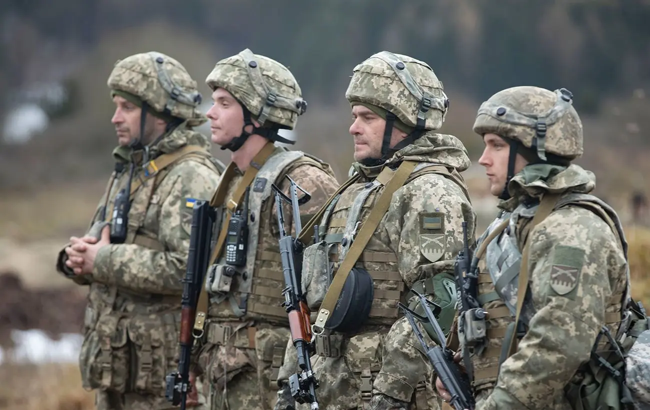 На Покровському напрямку за добу ворог 40 разів атакував позиції ЗСУ, - Генштаб