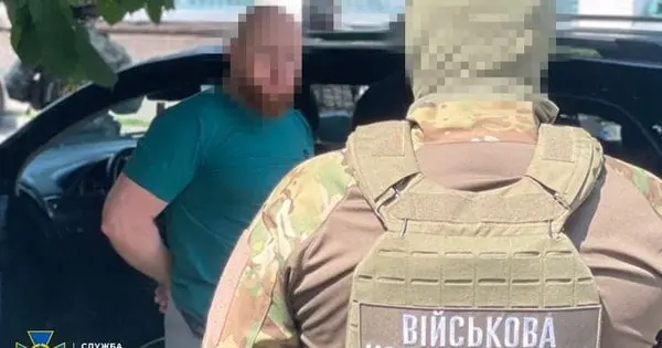 У Запоріжжі викрили ексвійськового та посадовицю ТЦК на вимаганні грошей у родин загиблих бійців