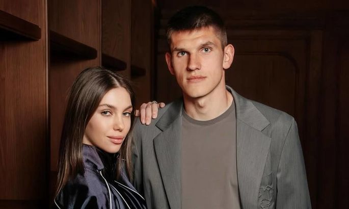 Семья Суркисов с трофеем: Яна Суркис показала трогательное фото после триумфа Динамо